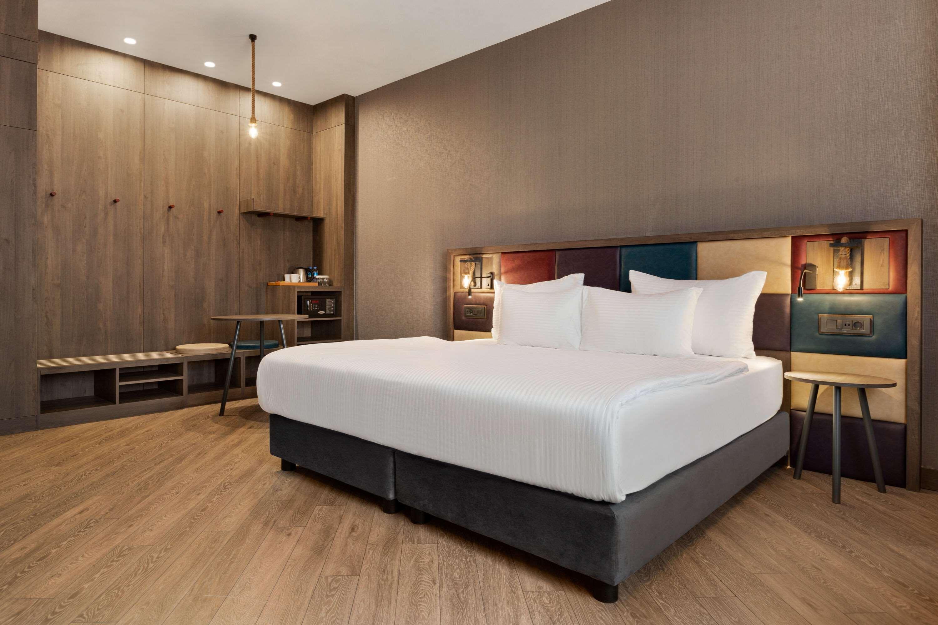 Ramada Encore By Wyndham Istanbul Avcilar Exteriör bild
