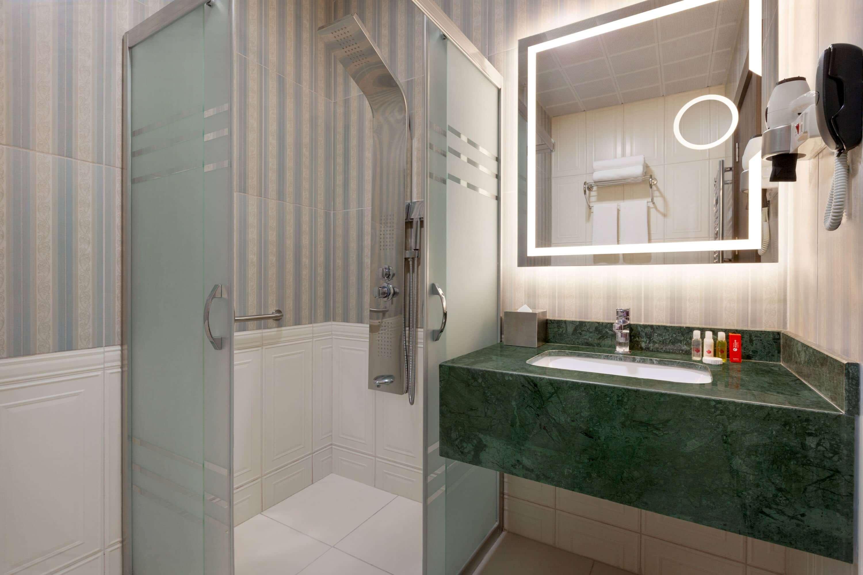 Ramada Encore By Wyndham Istanbul Avcilar Exteriör bild